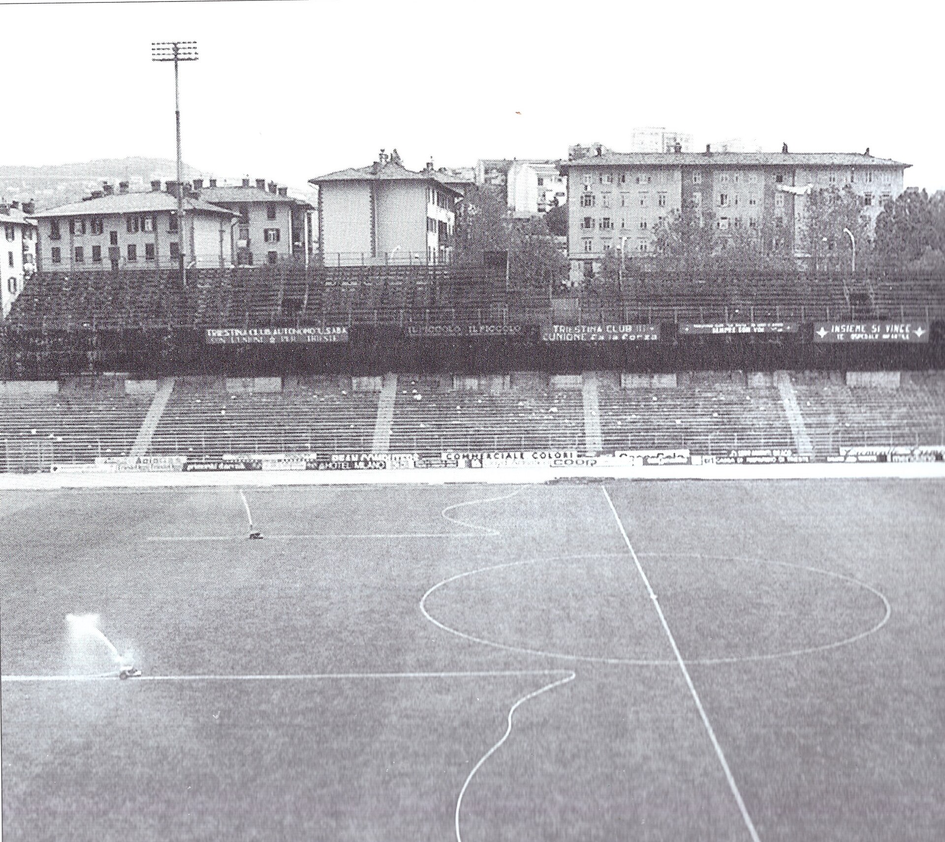 Imagem de referência de Estádio Giuseppe Grezar, descrito nos dados abertos como estádio de Futebol