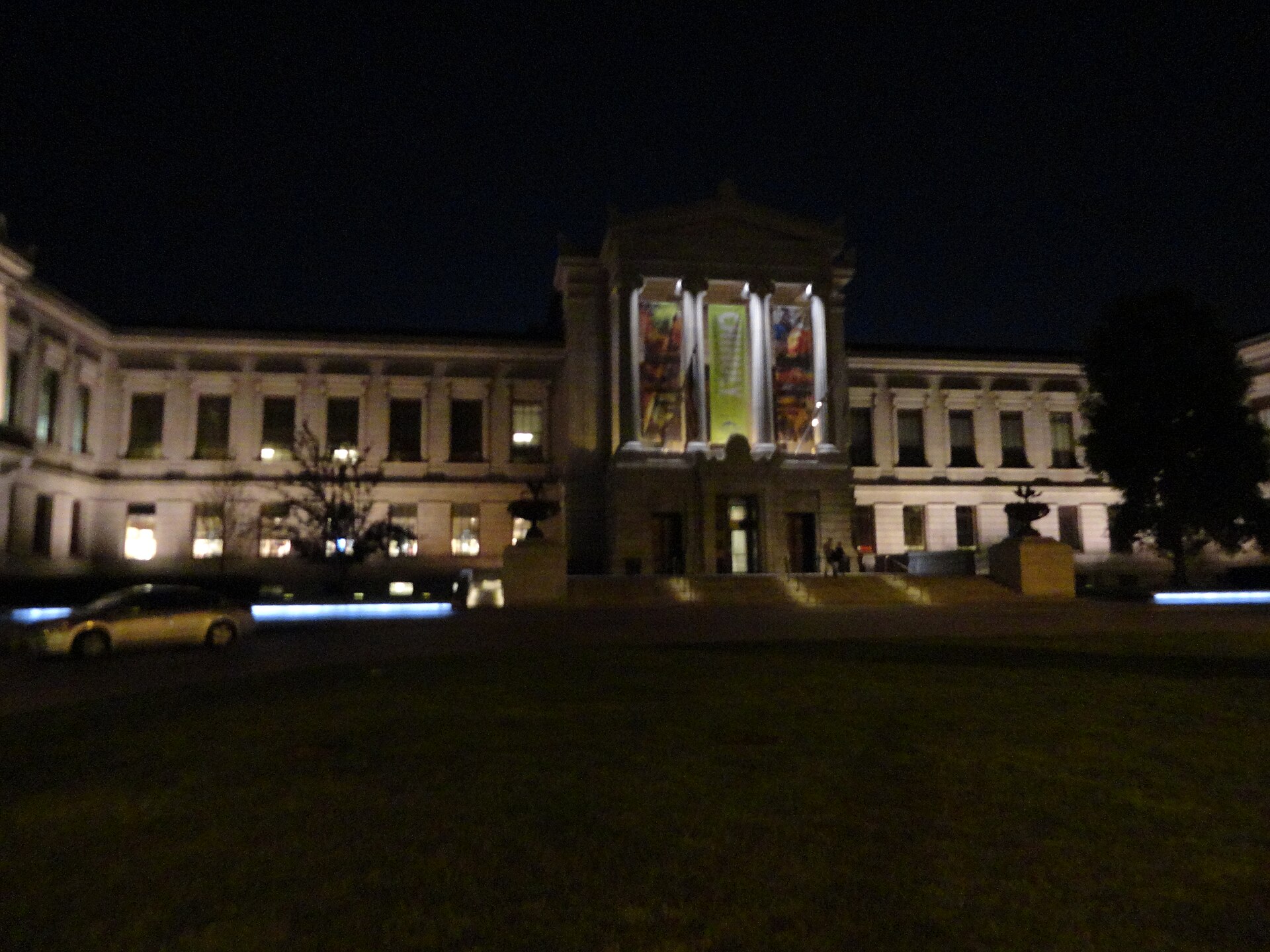 Imagem de referência de Museu de Belas Artes de Boston, descrito nos dados abertos como museu de arte em Boston, Massachusetts, EUA
