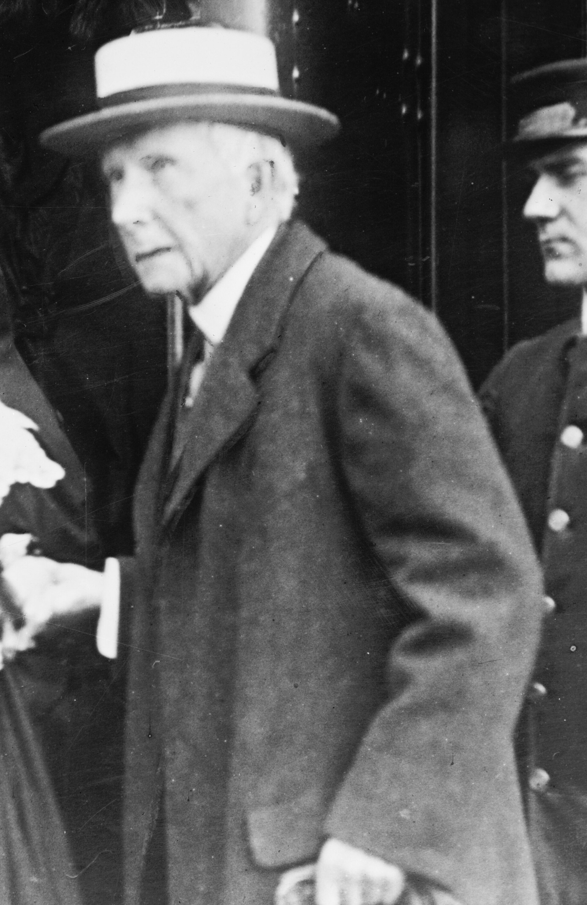 Imagem de referência de John Davison Rockefeller, descrito nos dados abertos como magnata de negócios e filantropo americano (1839-1937)