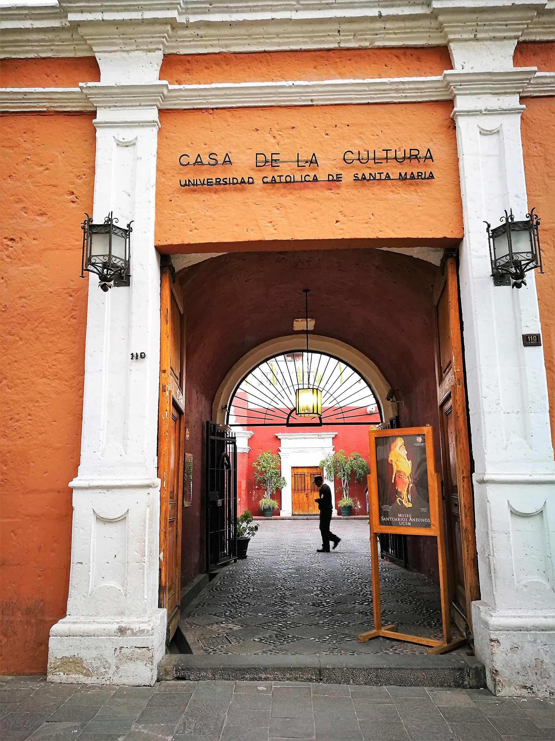 Imagem de referência de Museu dos Santuários Andinos, descrito nos dados abertos como museu em Arequipa (província), Peru