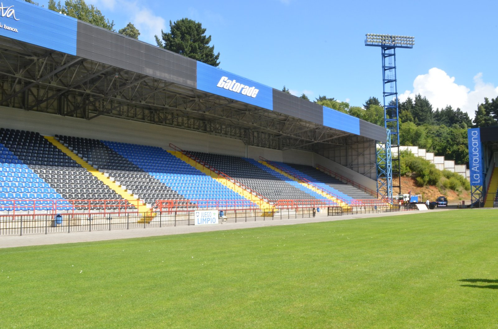 Imagem de referência de Estádio CAP, descrito nos dados abertos como estádio de futebol no Chile