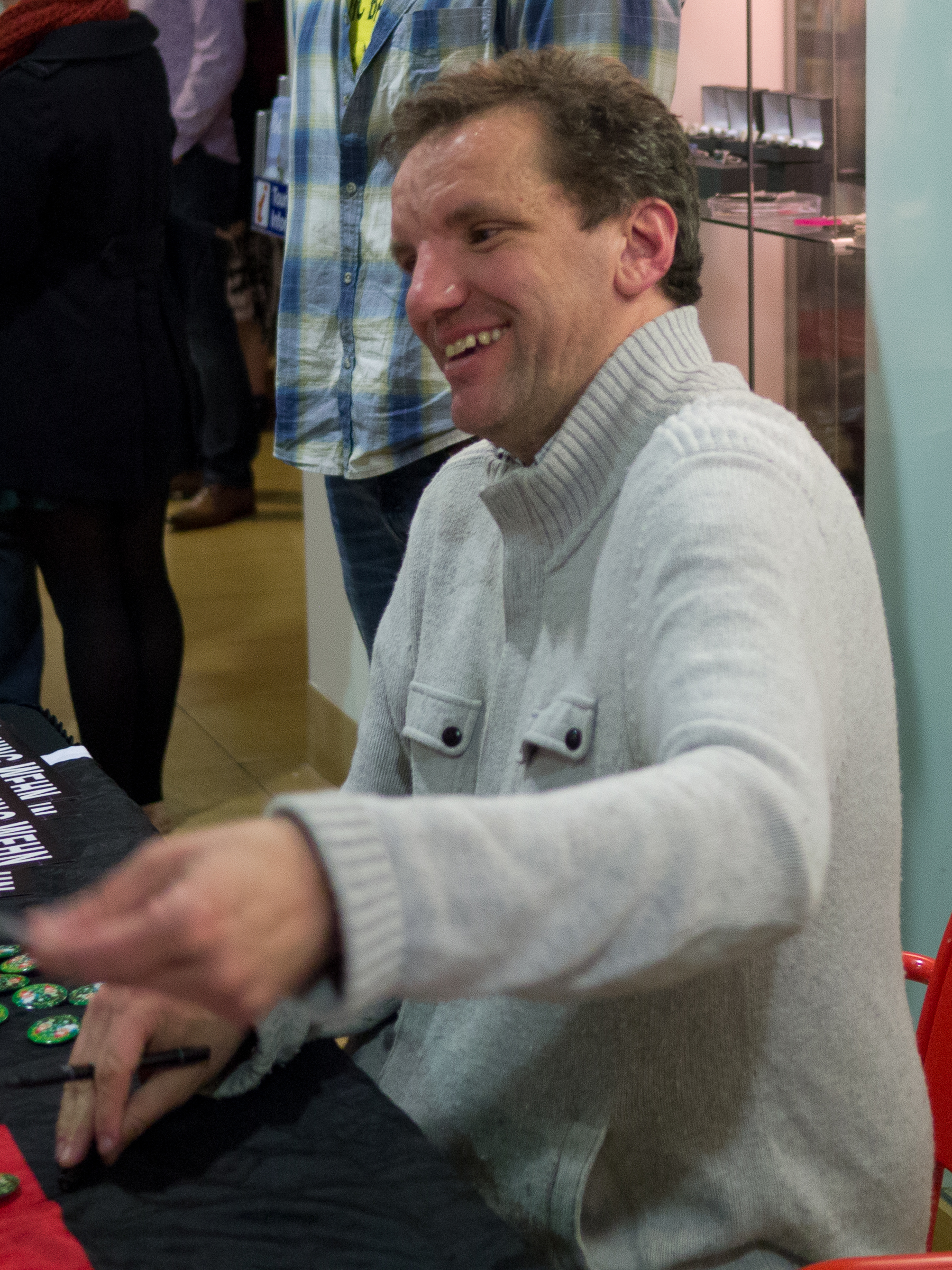 Imagem de referência relacionada a Henning Wehn, item descrito como comediante alemão