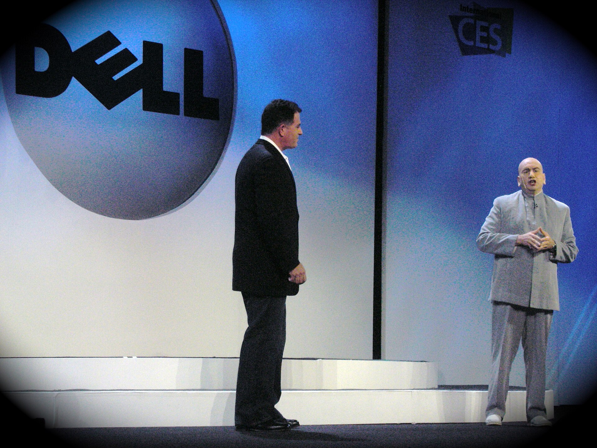 Imagem de referência relacionada a Michael Dell, item descrito como registro de referência sobre Michael Dell, organizado a partir de dados estruturados abertos