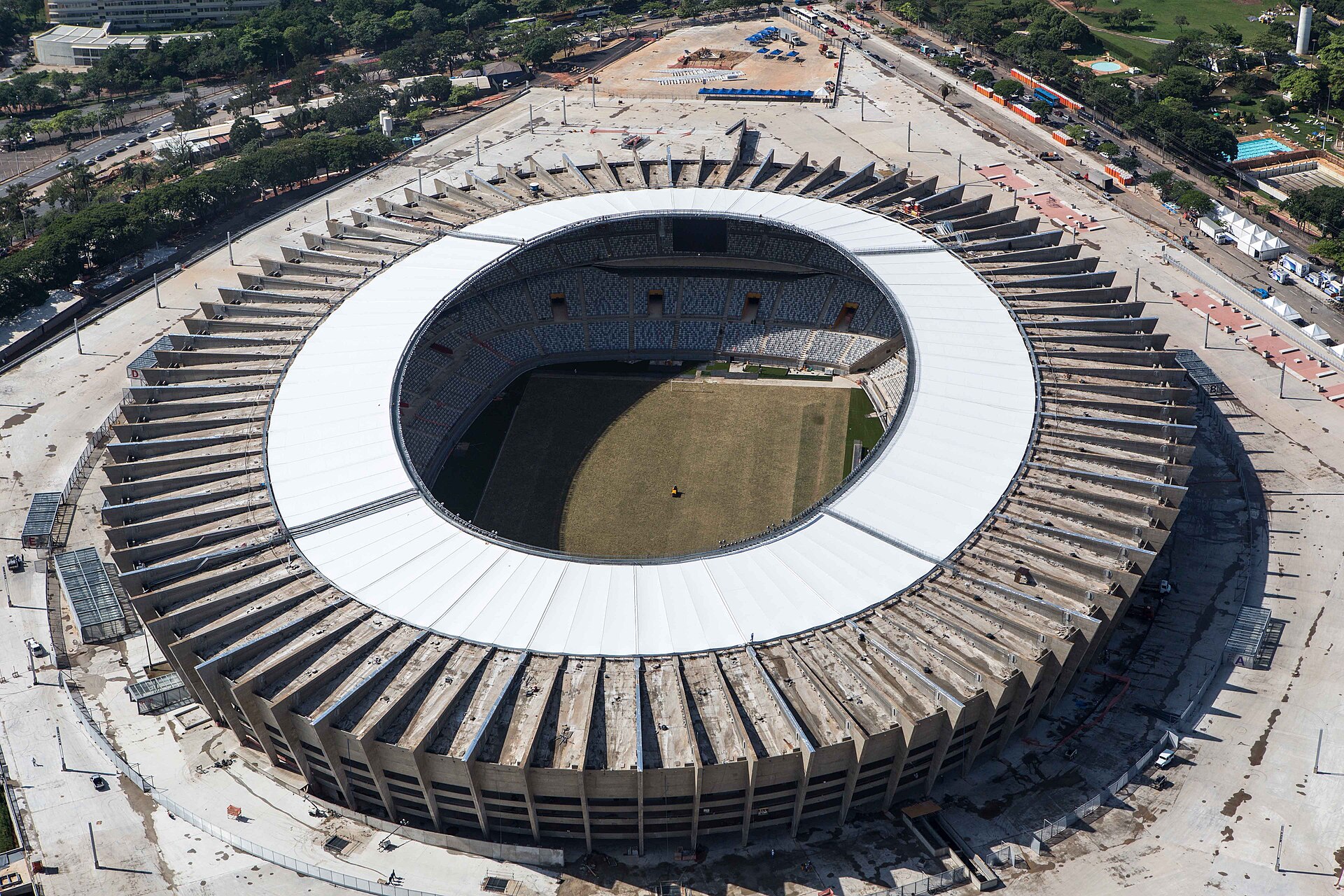 Imagem de referência de Estádio Governador Magalhães Pinto, descrito nos dados abertos como estádio em Belo Horizonte, Minas Gerais, Brasil