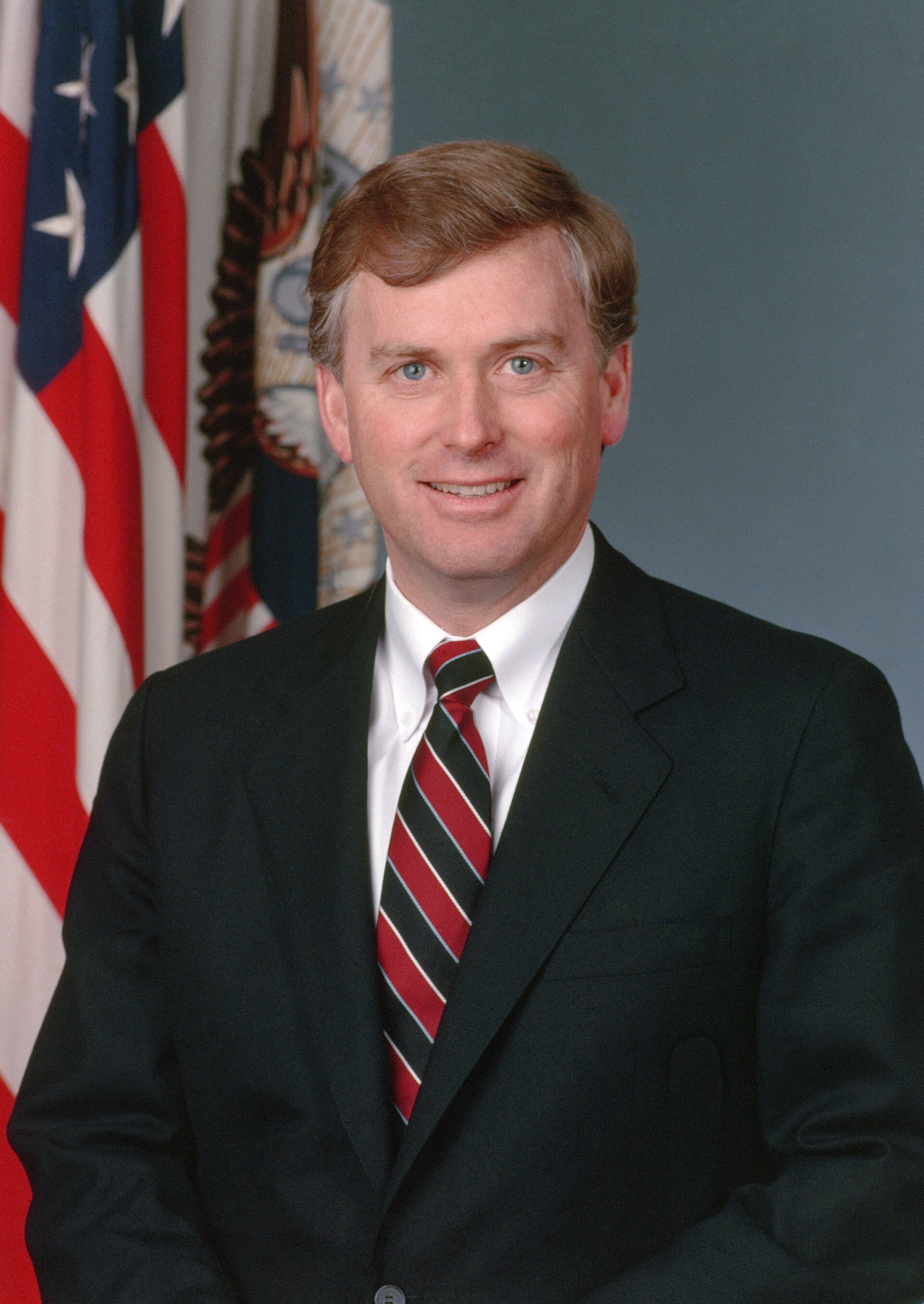 Imagem de referência relacionada a Dan Quayle, item descrito como político americano, ex-vice-presidente dos Estados Unidos