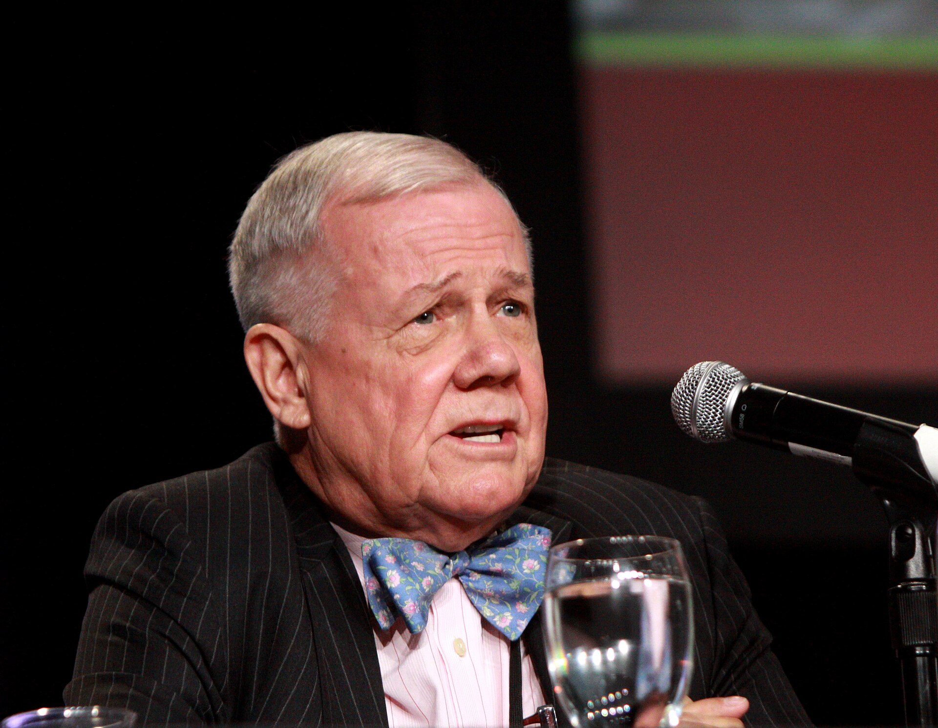 Imagem de referência relacionada a Jim Rogers, item descrito como registro de referência sobre Jim Rogers, organizado a partir de dados estruturados abertos