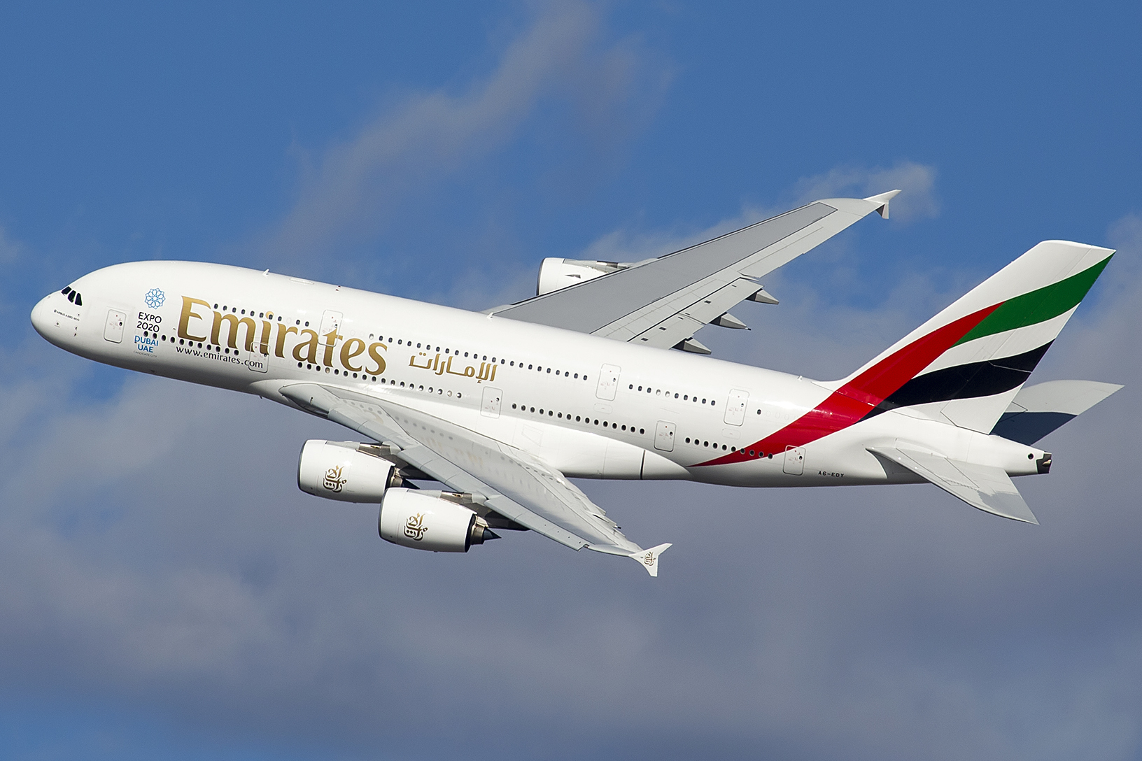 Imagem de referência de Emirates Airlines, descrito nos dados abertos como companhia aérea