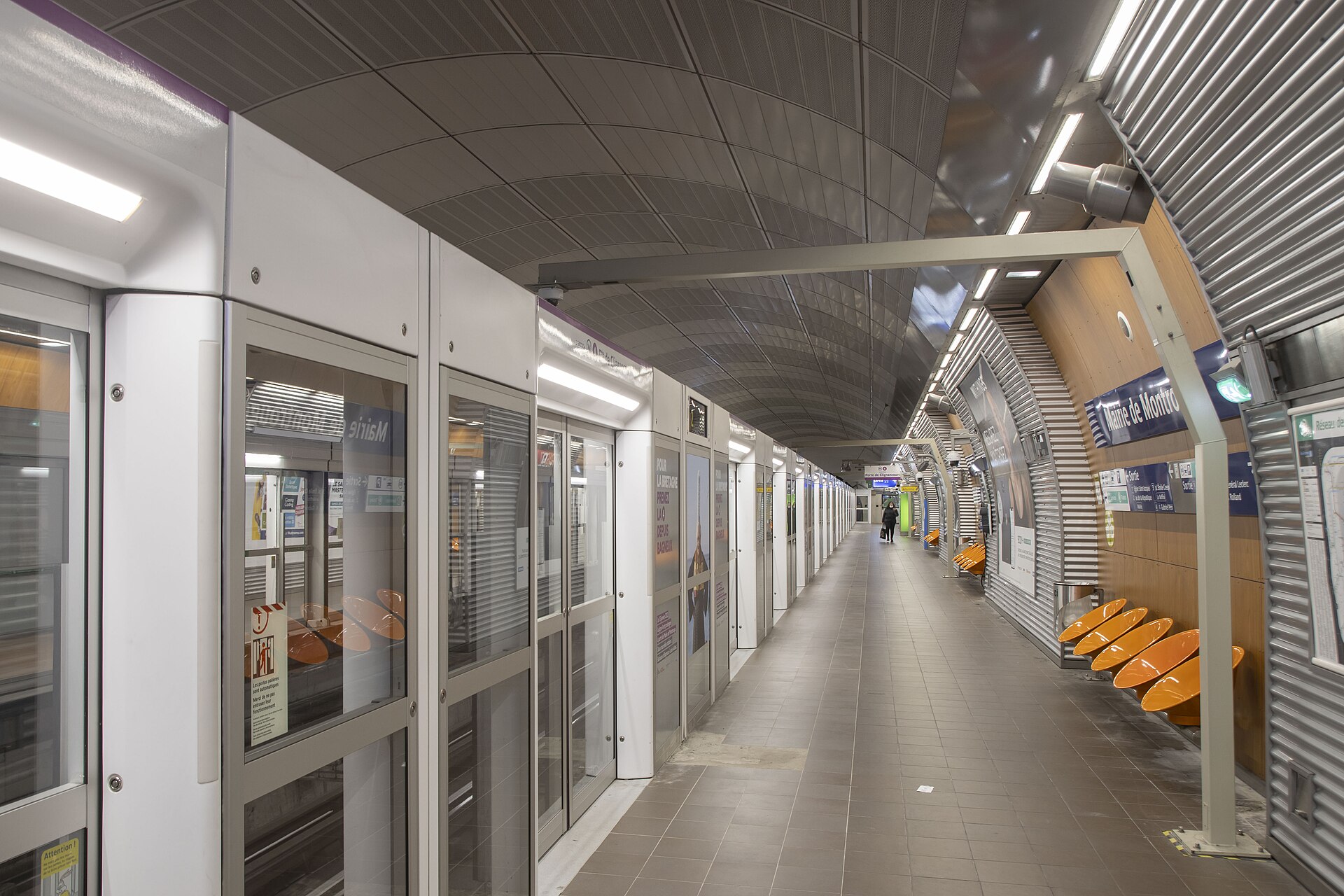 Imagem de referência de Mairie de Montrouge, descrito nos dados abertos como estação do Metropolitano de Paris