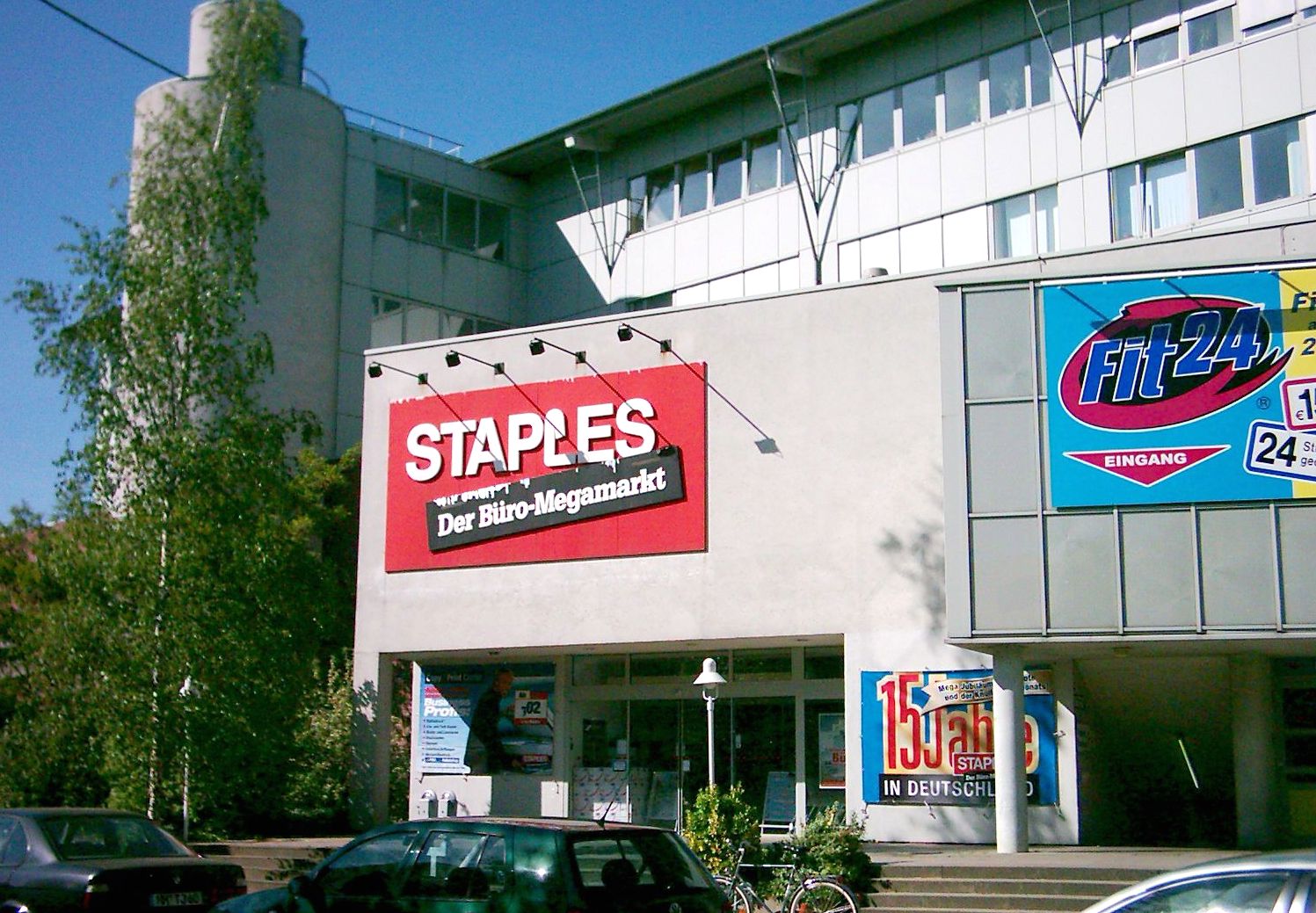 Imagem de referência relacionada a Staples Inc., item descrito como registro de referência sobre Staples Inc., organizado a partir de dados estruturados abertos