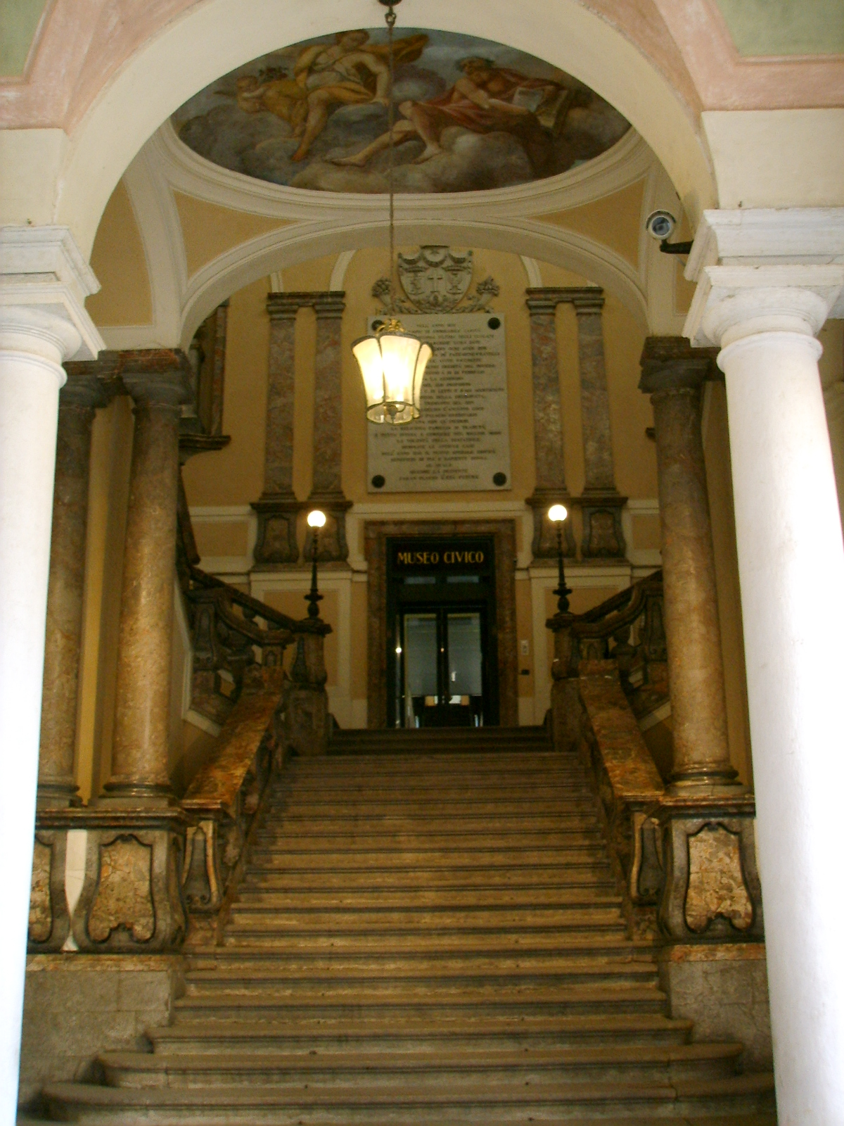 Imagem de referência de Museu Cívico Ala Ponzone, descrito nos dados abertos como museu em Cremona, Itália
