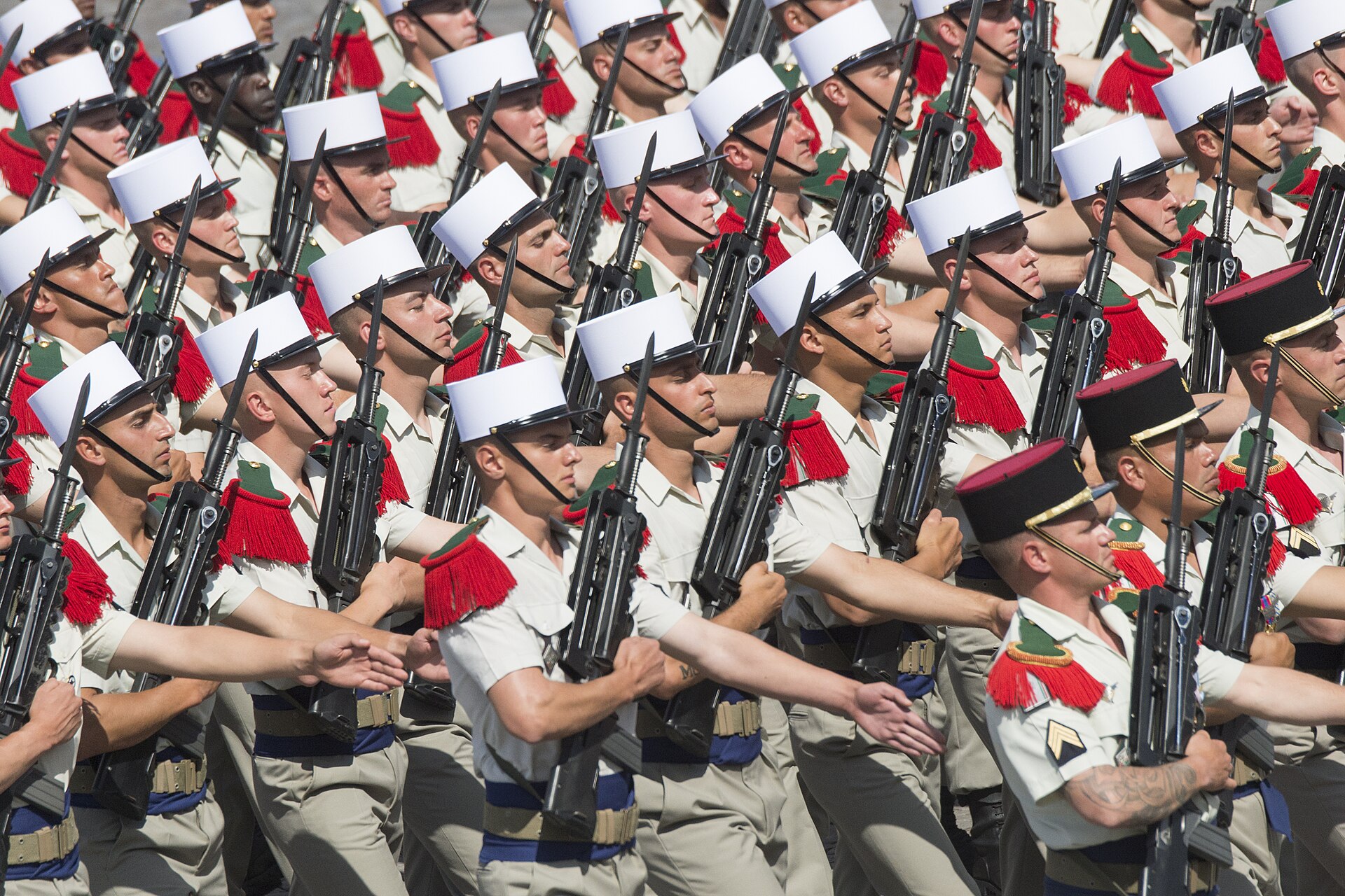Imagem de referência de Legião Estrangeira Francesa, descrito nos dados abertos como unidade militar de elite formada por estrangeiros na França
