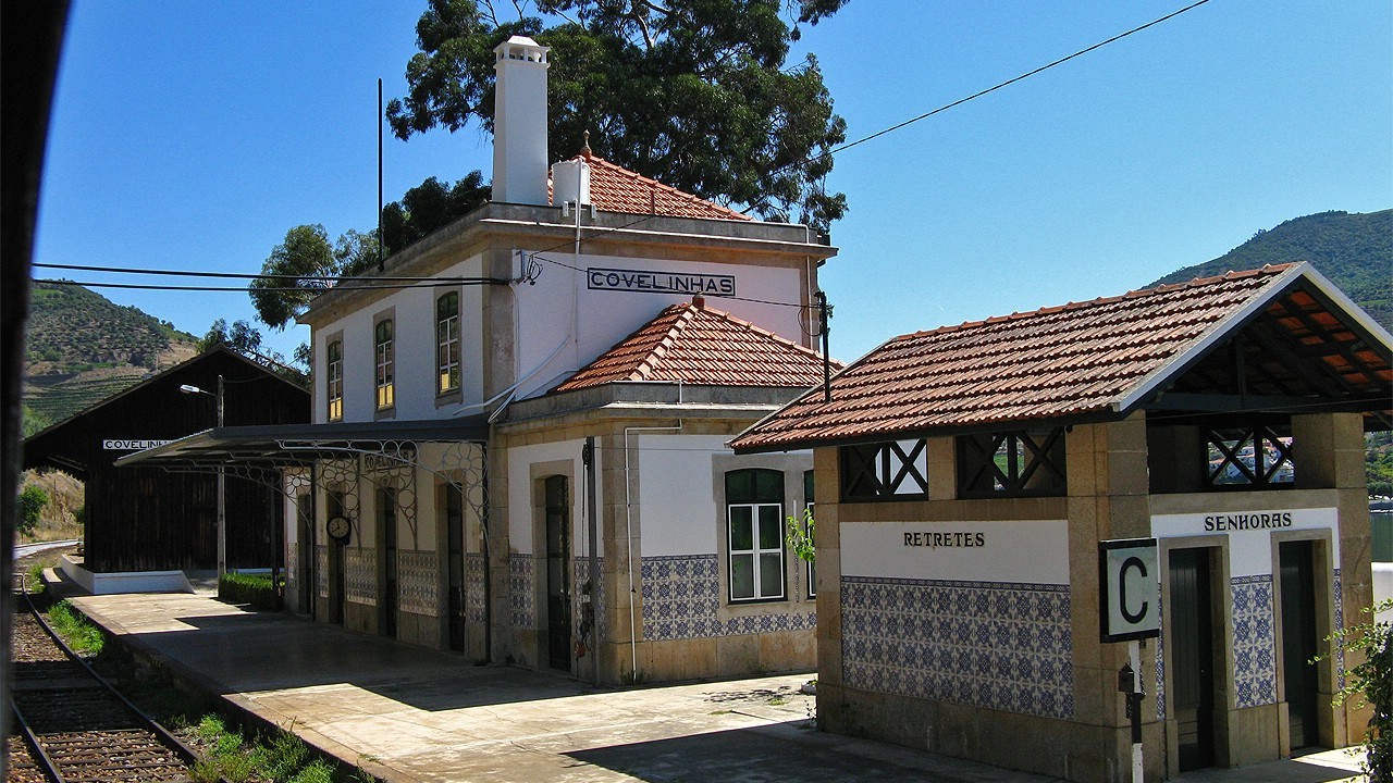 Imagem de referência de Estação Ferroviária de Covelinhas, descrito nos dados abertos como estação ferroviária em Portugal