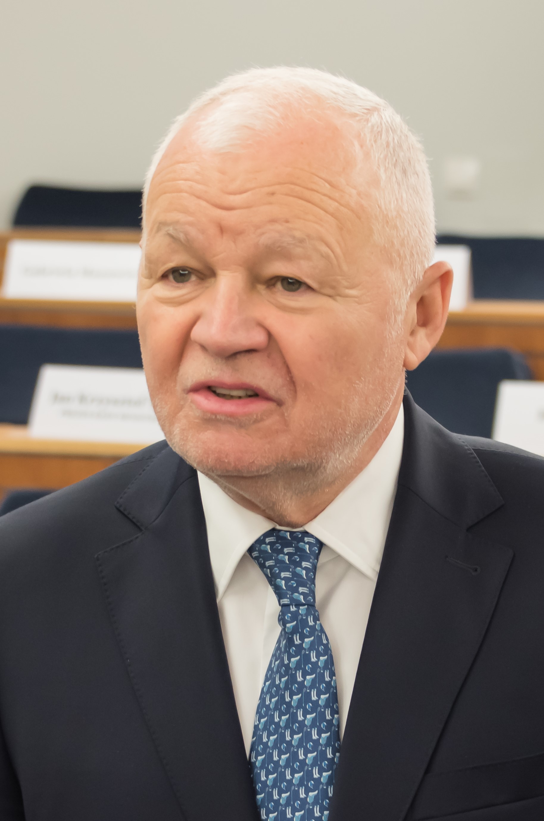 Imagem de referência de Jan Krzysztof Bielecki, descrito nos dados abertos como político polaco