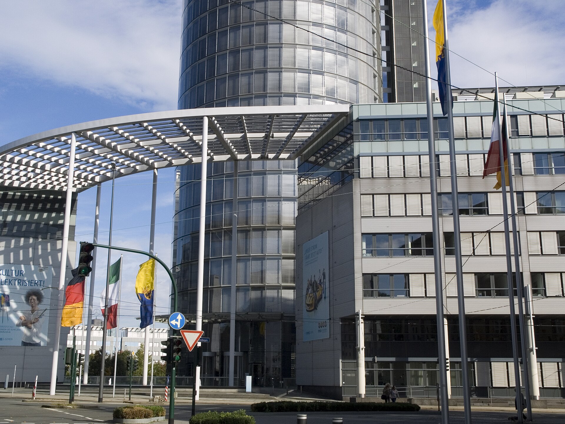 Imagem de referência relacionada a RWE, item descrito como empresa multinacional alemã de energia