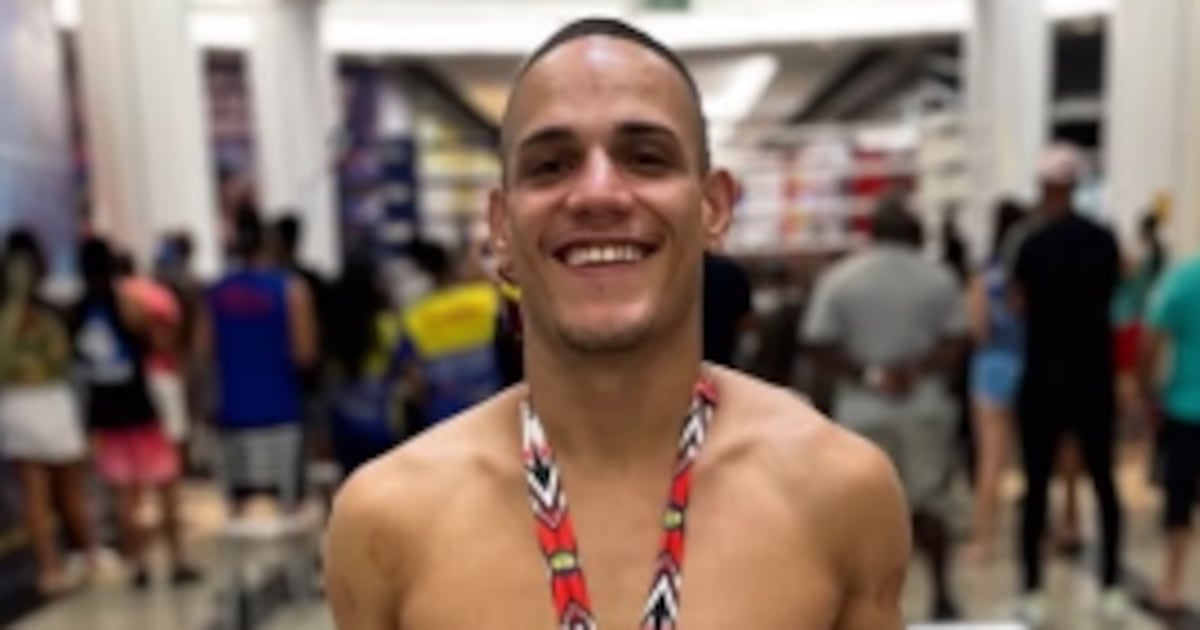 Lutador é assassinado após ser confundido com agressor do filho de atirador em bar no Rio