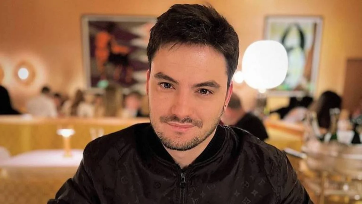 Felipe Neto lamenta ter divulgado bets: "Burro e ganancioso"