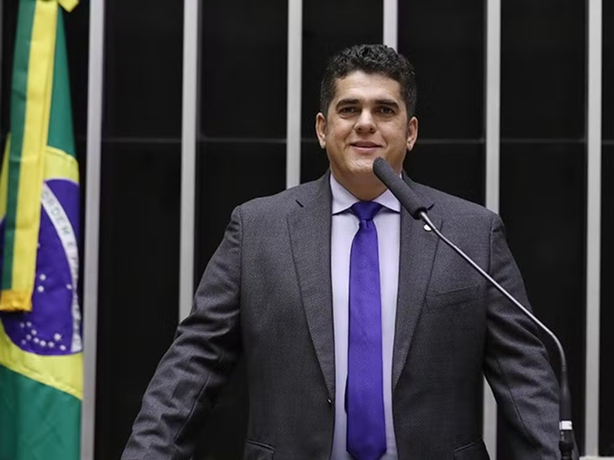 Dep. federal Antônio Doido é alvo de operação da PF que encontrou celular no esgoto e R$ 87 mil em dinheiro