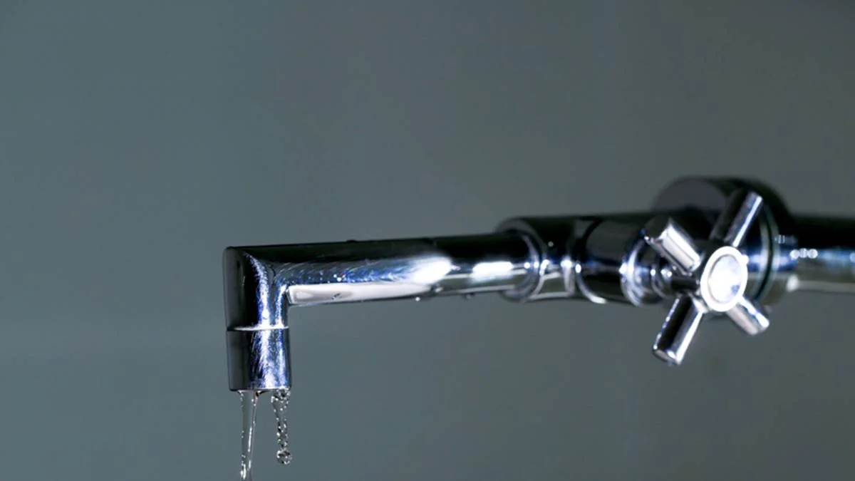Calor dispara consumo e bairros de Contagem enfrentam falta d’água em MG