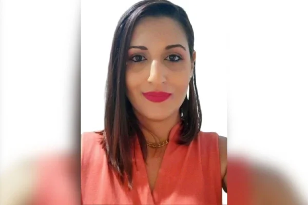 Oficial da Marinha que morreu dentro da USP é enterrada em SP - destaque galeria