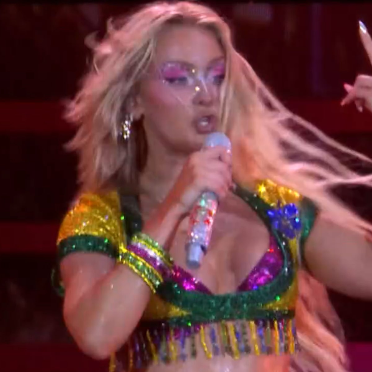 Rock in Rio: Zara Larsson entrega pop divertido para um dos maiores públicos do Palco Sunset