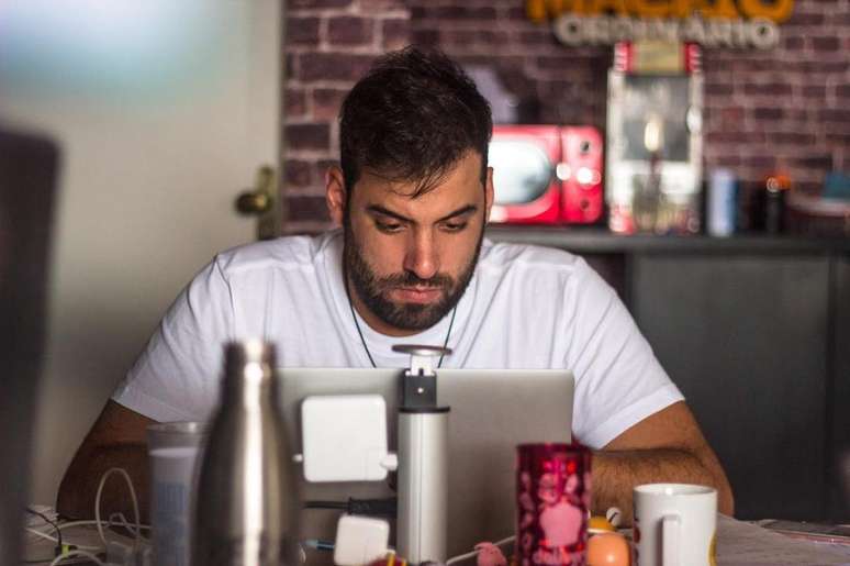 Criador de celebridades: empresário que 'descobriu' Álvaro, Gabô e Leuriscleia já faturou mais de R$ 20 milhões com a economia da influência