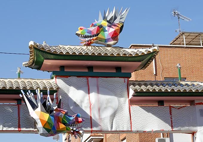 Usera se convierte oficialmente en el Chinatown de Madrid: así es el arco de entrada que dará la bienvenida al barrio