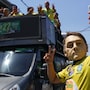 Lula intensifica agenda de rua na reta final do primeiro turno e faz corpo a corpo em SP