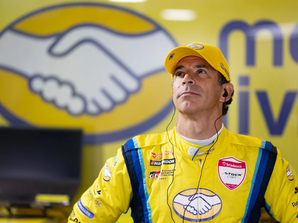 Hélio Castroneves destaca parceria com Daniel Malzoni na Stock Car