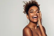 Ana Castela põe mega hair e surge com cabelão; expert dá dicas de cuidados
