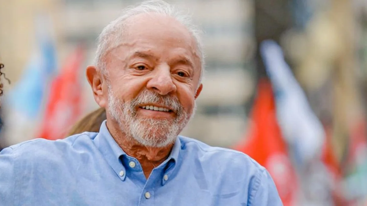 Gestão Lula é desaprovada por 51,4% e aprovada por 45,8%, diz Vox