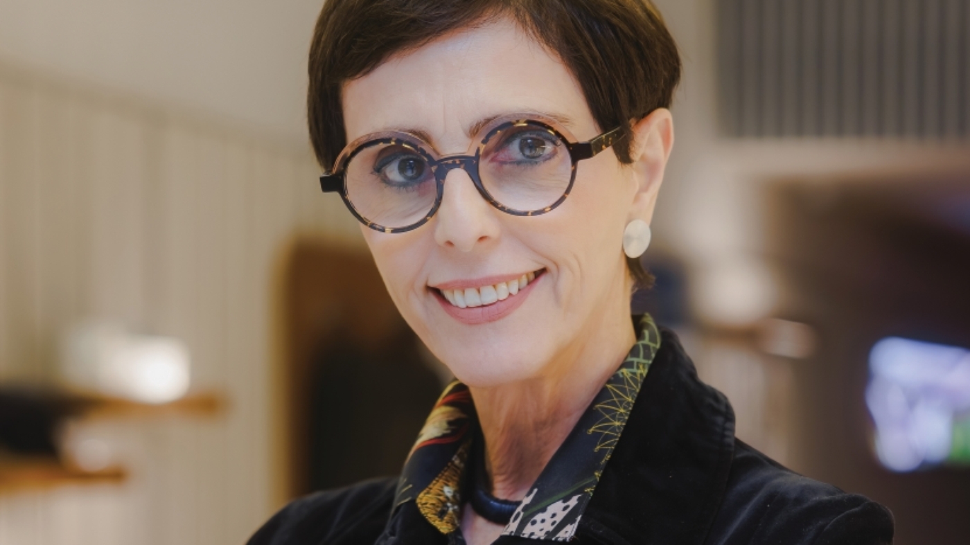Lilian Pacce, especialista em moda: "Vejo esses closets de 200 metros quadrados e acho indecente porque a pessoa não tem nem tempo de vida para usar tudo aquilo. Acho que essa coisa de ter cada vez mais é insegurança"