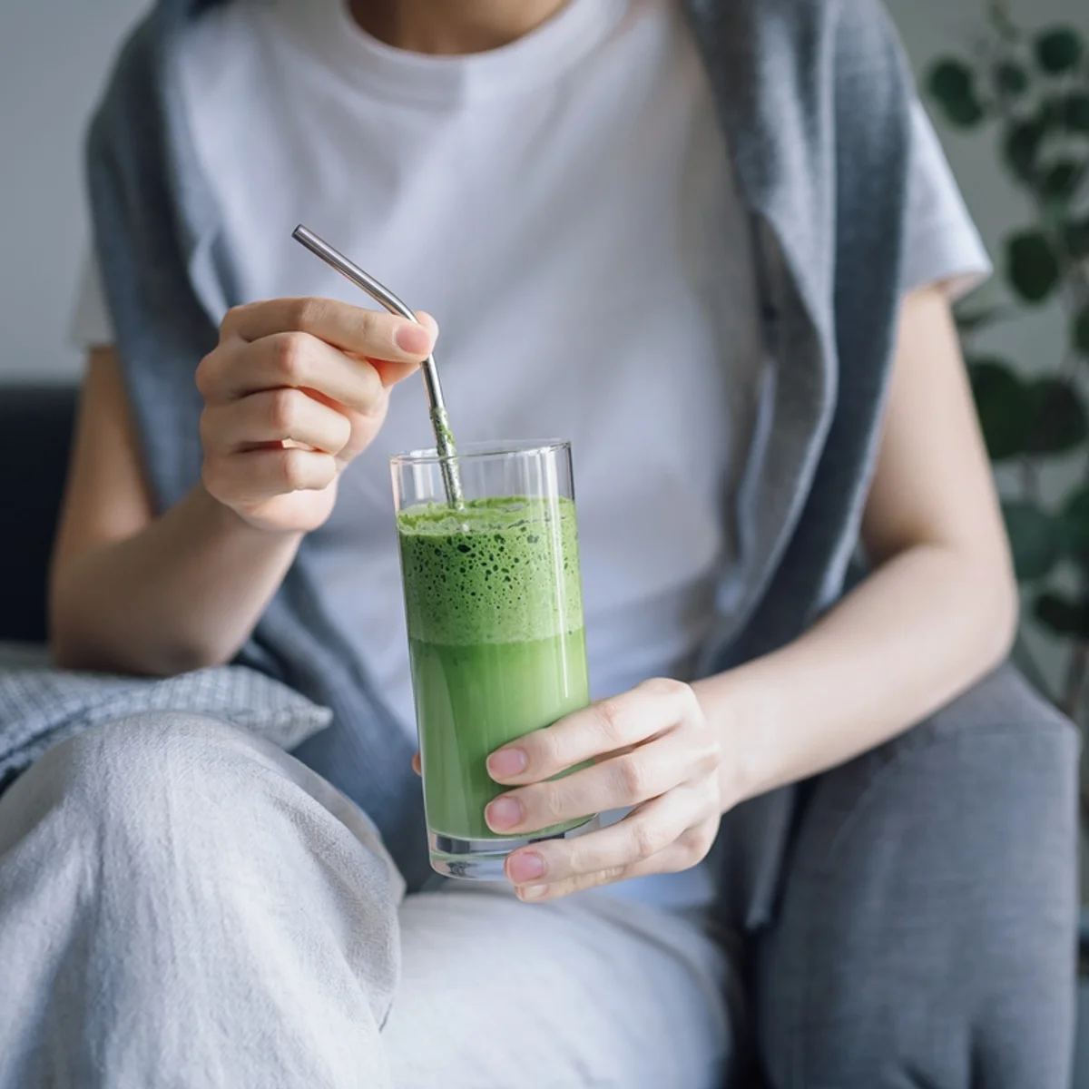 Suco verde: nutri ensina bebida que desincha e ajuda a proteger o fígado