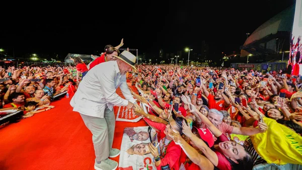 Lula leva campanha à região Sul e busca melhorar resultado de 2022