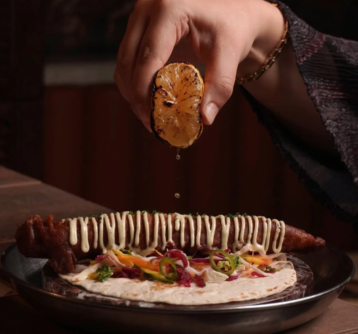 O Ember Dining acende um cardápio de sabores globais em Jeddah