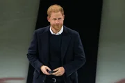 Príncipe Harry está prestes a firmar acordo com exigência para Meghan