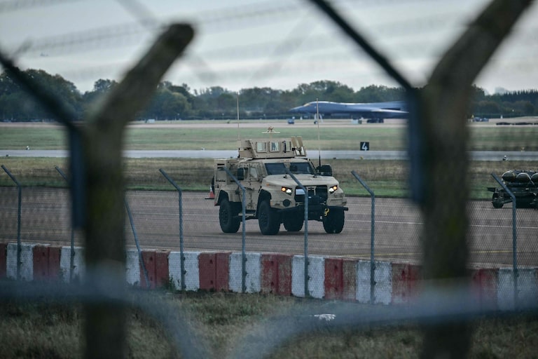 Como 5 jovens britânicos conseguiram planejar ataque e chegar perto de base militar usada pelos EUA?