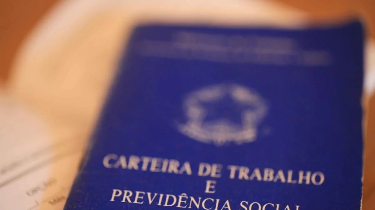 Semana começa com mais de mil oportunidades de emprego no DF