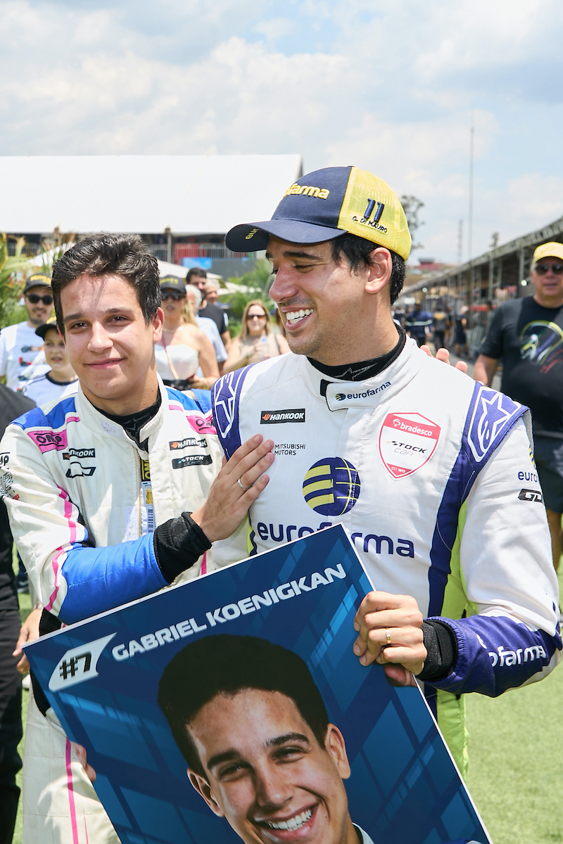 Animado, Camarote Metrópoles curte Stock Car, Fórmula 4 e Turismo Nacional