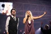 Jão e a deputada Erika Hilton