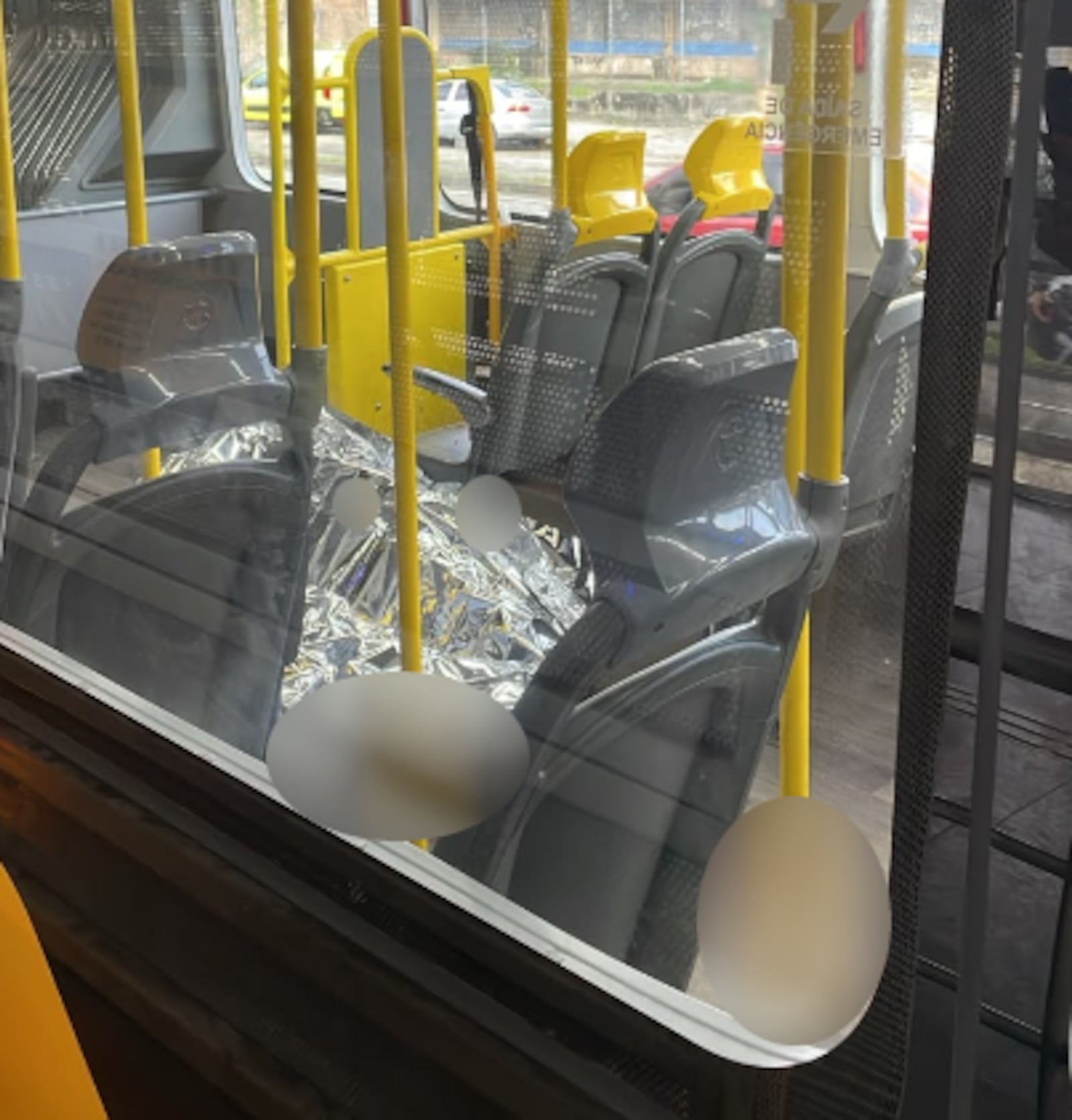 Homem foi atingido por um disparo dentro do BRT e não resistiu Reprodução/RECORD