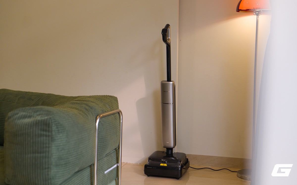 Experiência do Dreame H16 Pro TriForce: com vapor, água quente e espuma fina, trazendo todo o processo de limpeza profunda para uma única máquina.