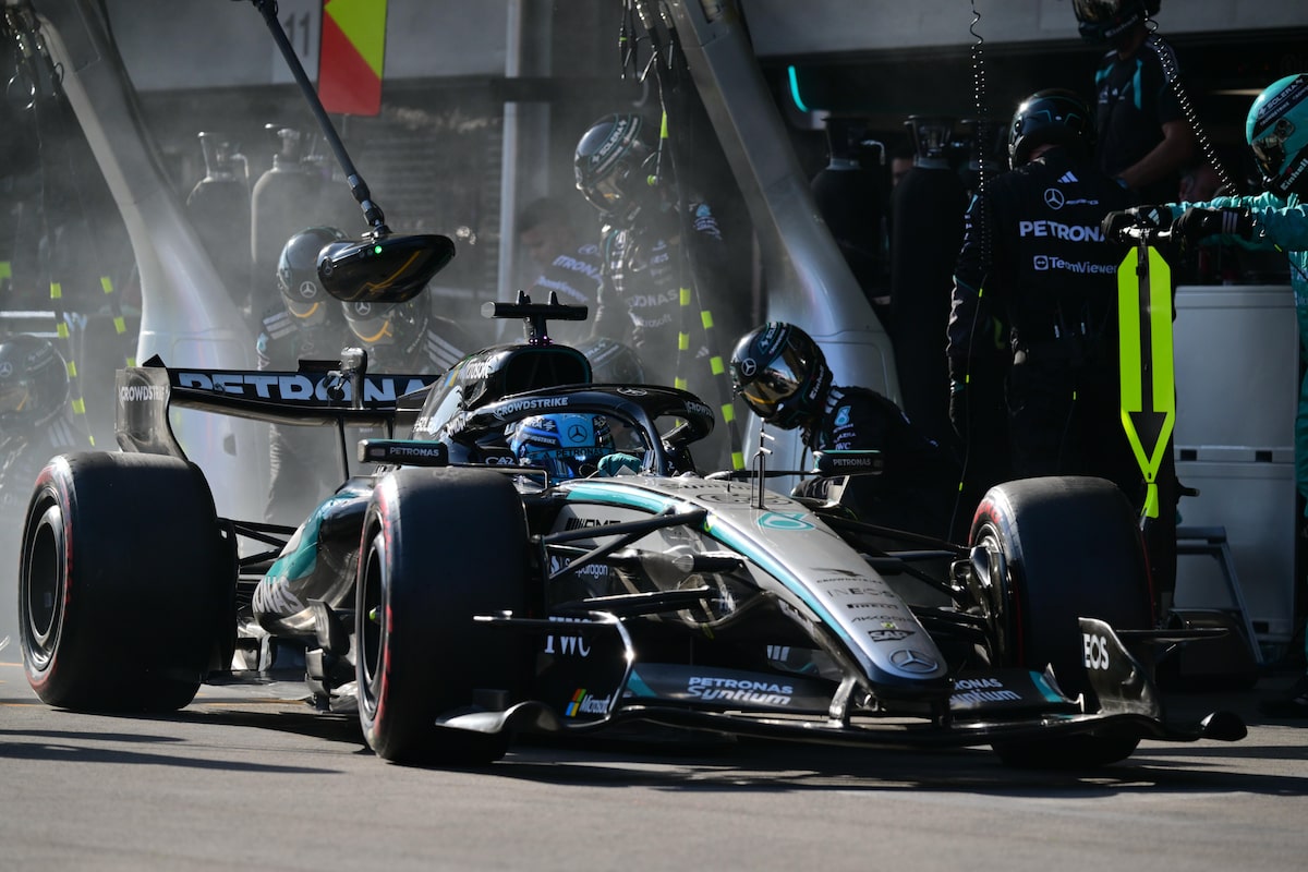 F1: Russell domina GP do Azerbaijão e vence a terceira em 2026; Bortoleto termina em 13º