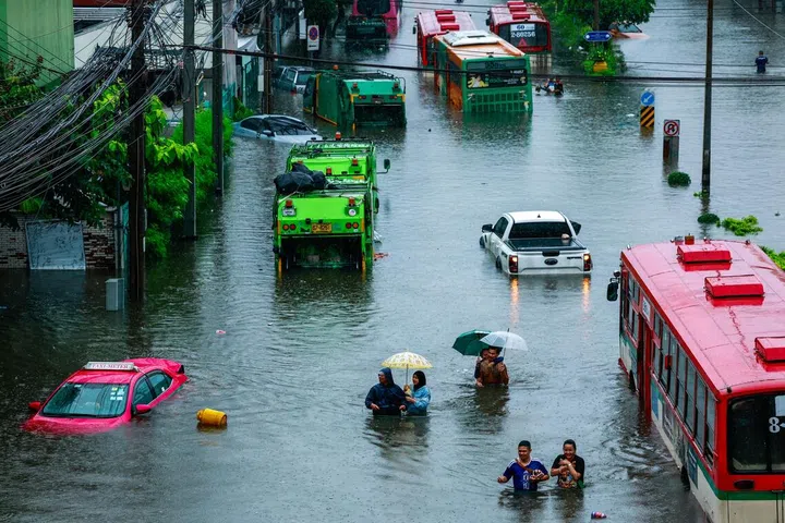 Chuva forte continua em Banguecoque enquanto tempestades são previstas para 80% da capital e áreas vizinhas
