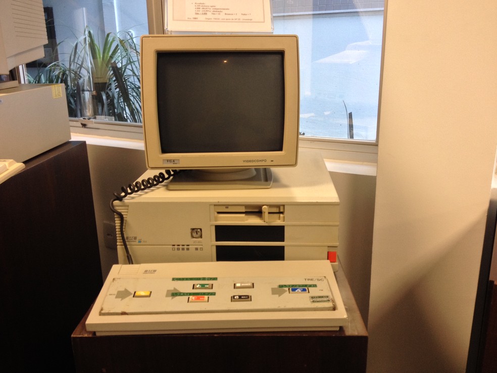 Urna eletrônica: veja evolução dos modelos desde 1996