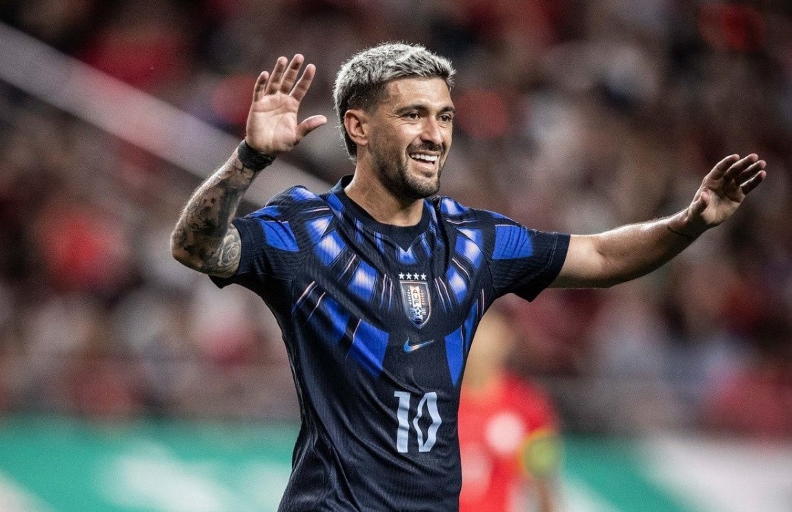 Arrascaeta, do Flamengo, faz golaço em goleada do Uruguai contra Coreia do Sul, mas deixa jogo machucado