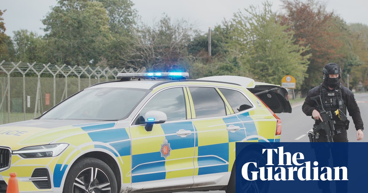 A polícia antiterrorismo investiga 'incidente grave' próximo à RAF Fairford