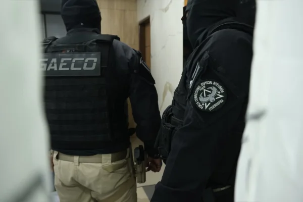 Taco e martelo: MP investiga líderes de torcida organizada por tortura