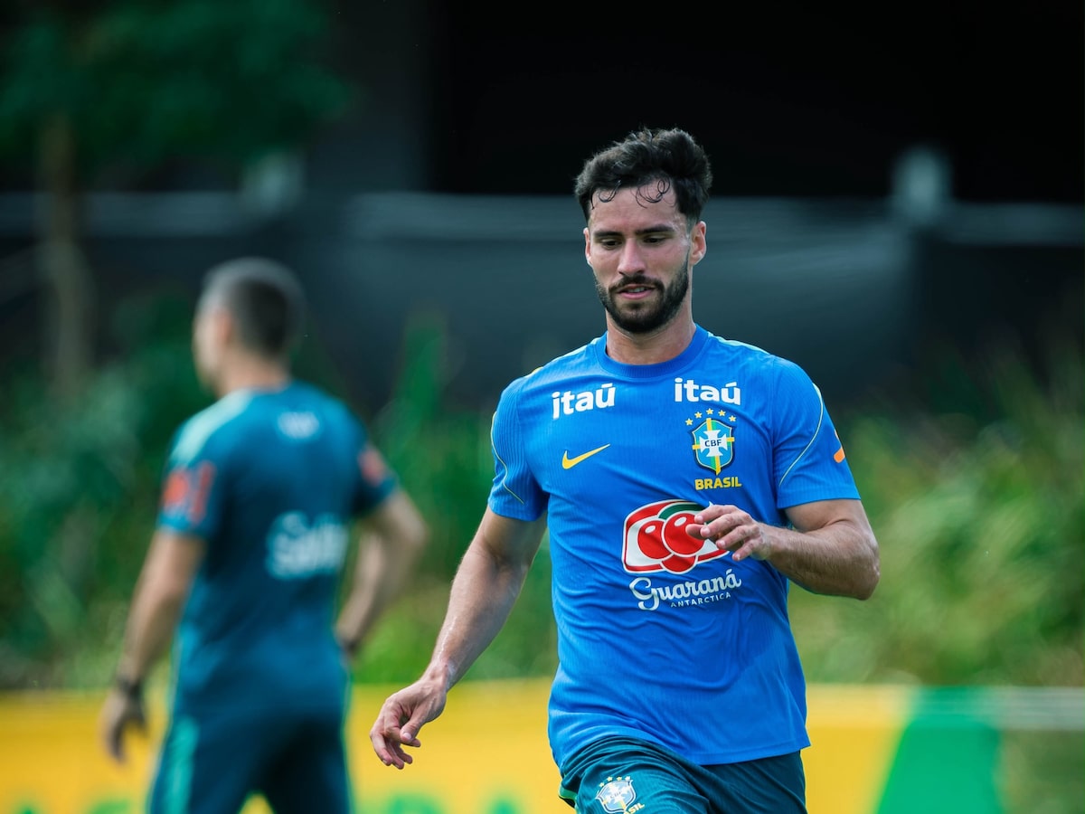 Martinelli celebra primeira convocação e revela conversa com Thiago Silva: ‘Sonho realizado’