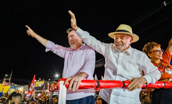 Reta final do 1º turno: Lula faz giro nas regiões e intensifica mobilização