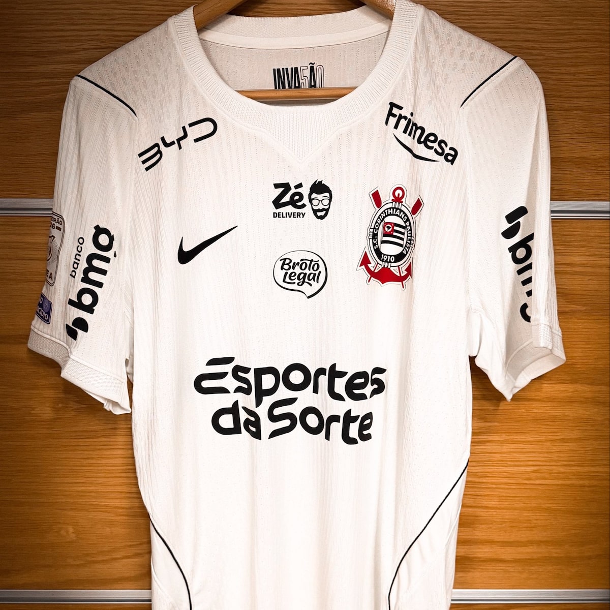 Corinthians está reticente com oferta da Fatal Model e aguarda posição da Esportes da Sorte